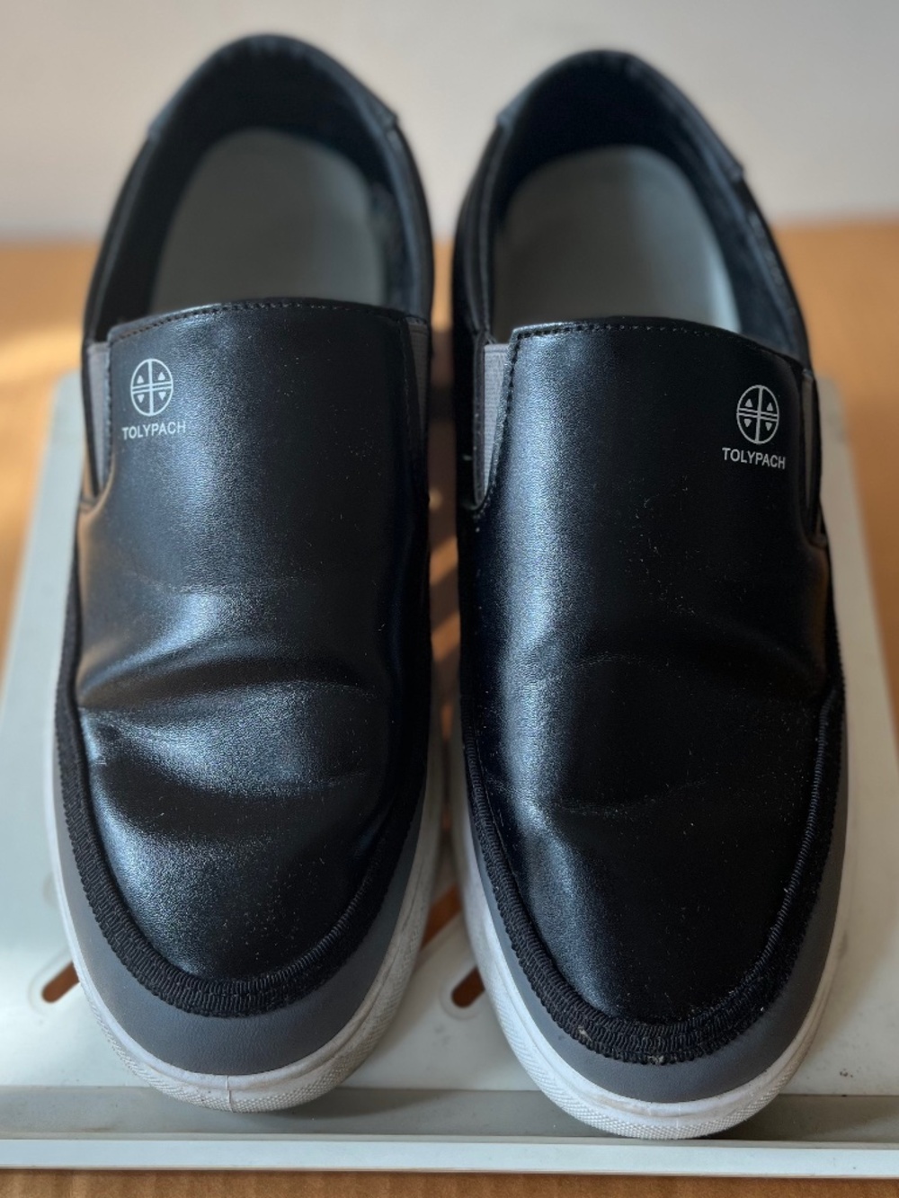 TOLYPACH Men's Slip On Sneakers Black/Gray, Size 42